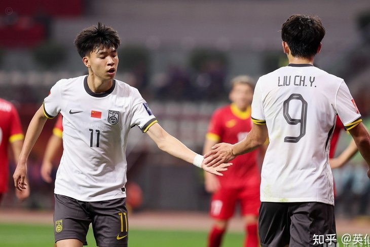 国少2:0完胜澳大利亚，有多少人没想到？