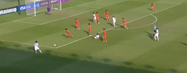 世界波！邦本宜裕扳回一球，铁人1-4泰山