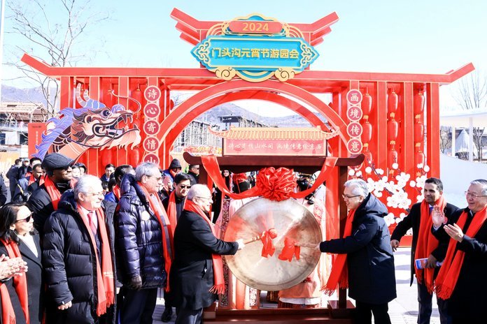 德天空：布朗今日完成体检，将与拜仁签约至2031年