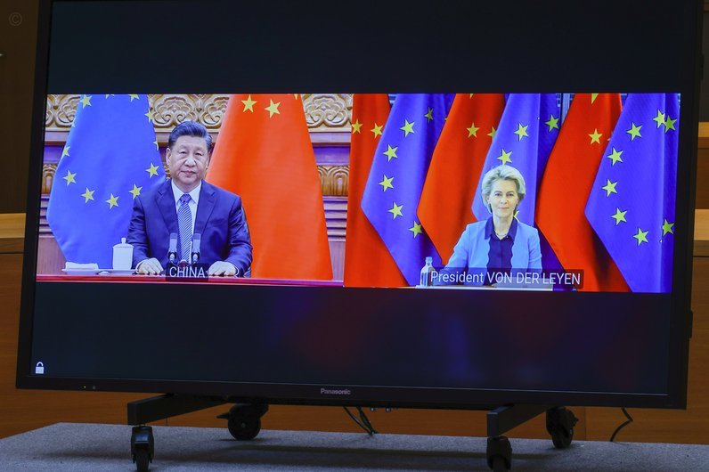 琼斯索博冲突后同台互开玩笑，利物浦亟需任命副队长