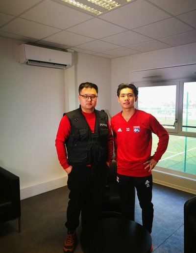 欧洲已有多家青训媒体关注赵松源的表现，甚至连小赵的球探报告都做出来了。