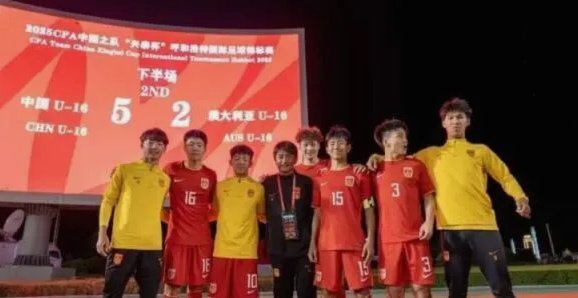 给董老师提建议 把小将平台建成普及青训的平台 招募更多的教练和球员 将来一定会出现五大联赛球星